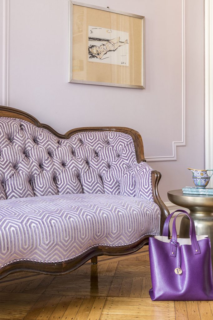 Lilac Settee